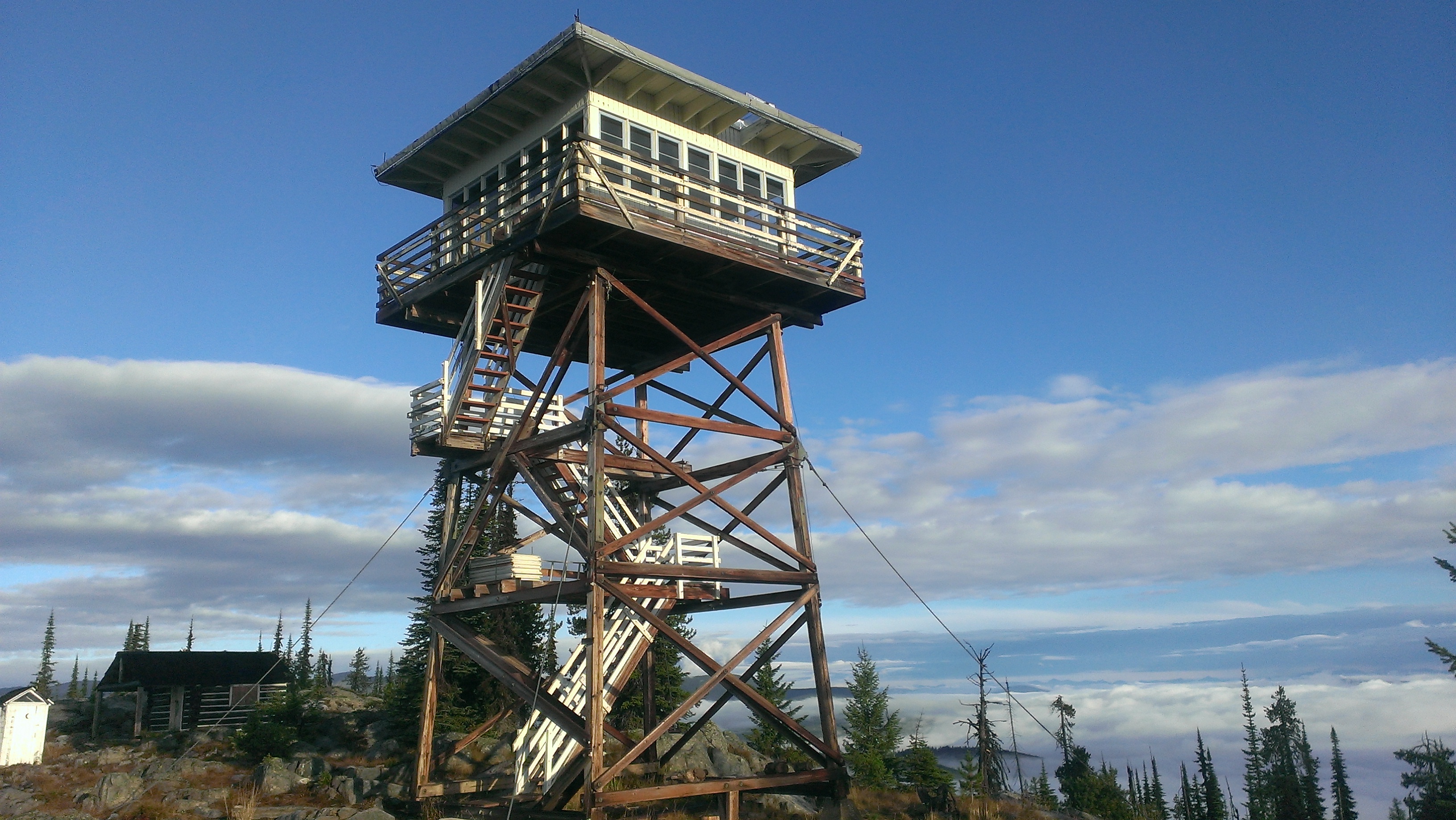 Garver Mountain Lookout in 2013. Photo by Luke Channer.