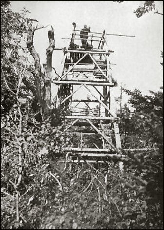 1910--1905 Wood Tower (NYS-DEC photo, courtesy Bill Starr)