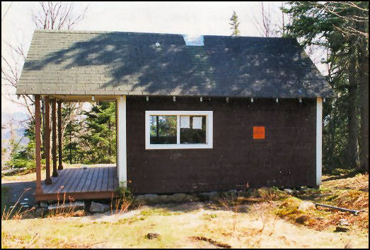 May 2002--Model 1928 Cabin (Bill Starr photo)