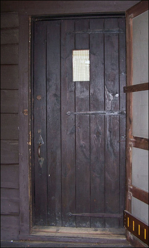 Photos of cabin taken June 6, 2009 by Bill Starr, NHLR 
	State Registrar