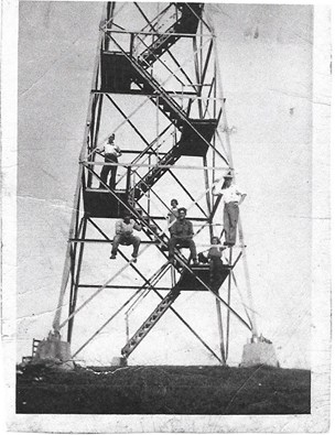Ivy Knob Tower in 1931 - pictured are Dwight Daniel, Roy Milam, Velma Daniel Laverty, Emory Daniel, Ora Wilson Milam & Otha Laverty