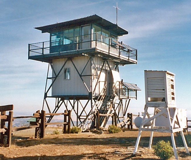 Eagle Peak Lookout - 2006