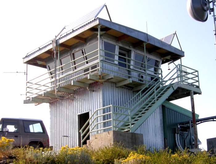 Bear Mountain Lookout (Siskiyou County) - 2008