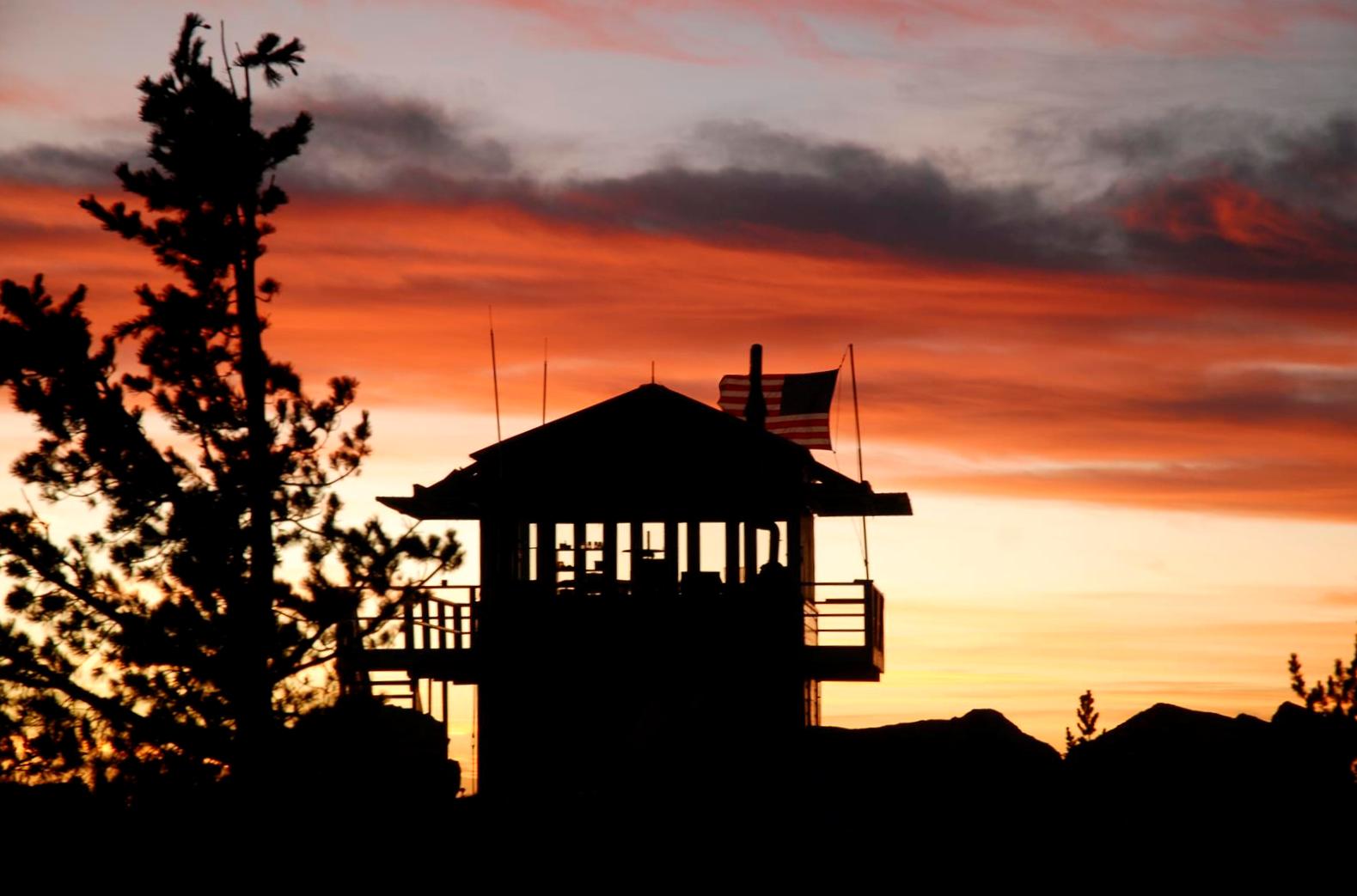 Sunset at Tahquitz Peak