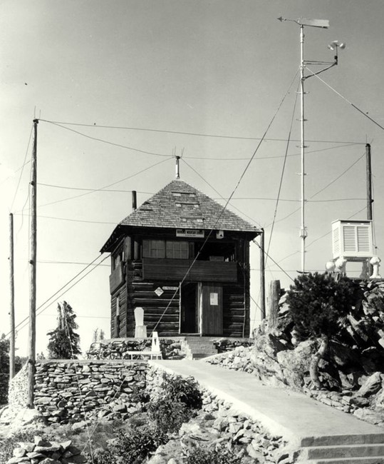 1933 - 20x20 Cabin