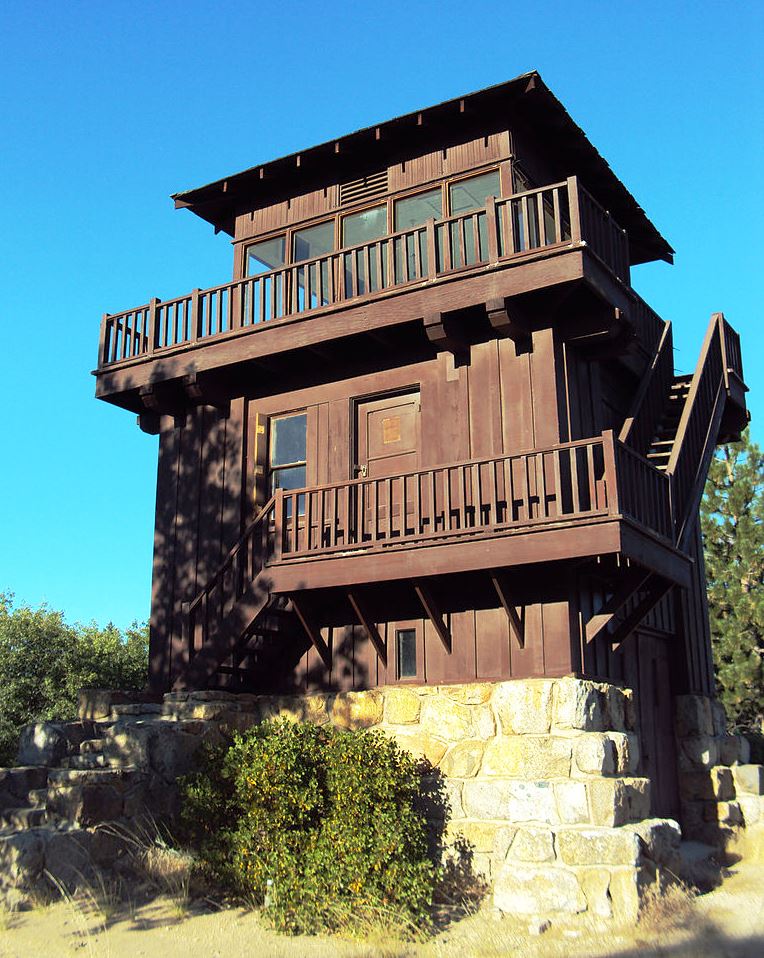 Henness Ridge Lookout