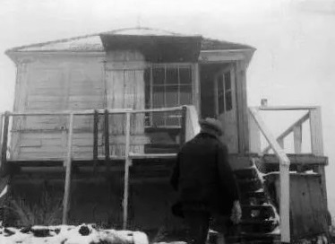 Gold Mountain Lookout - 1960