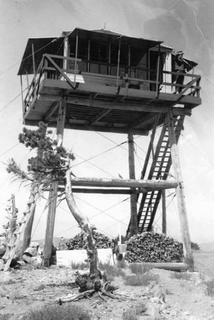 Pelican Butte Lookout - 1942
